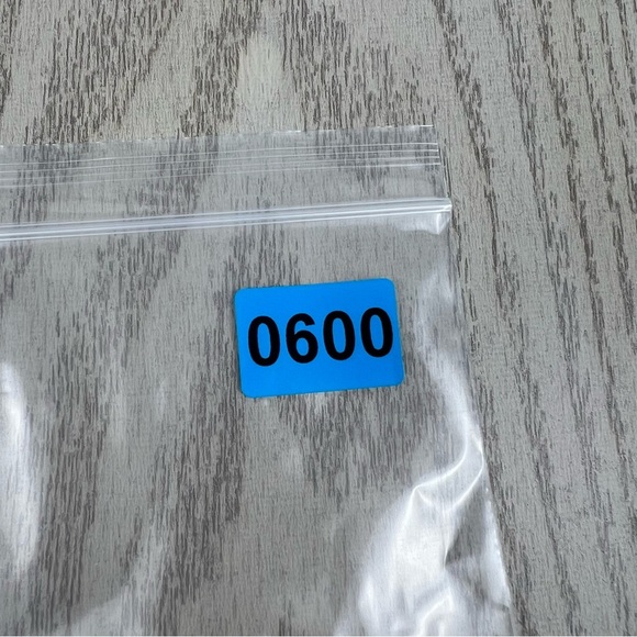 600 - Tommy Hilfiger Tie Blue Red Paisley 694 TL21100055 Silk Blend $69.50 - Picture 5 of 5